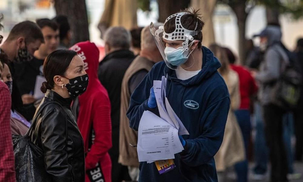 Τσιόδρας: Το δεύτερο κύμα της πανδημίας χτυπά ευρωπαϊκές χώρες